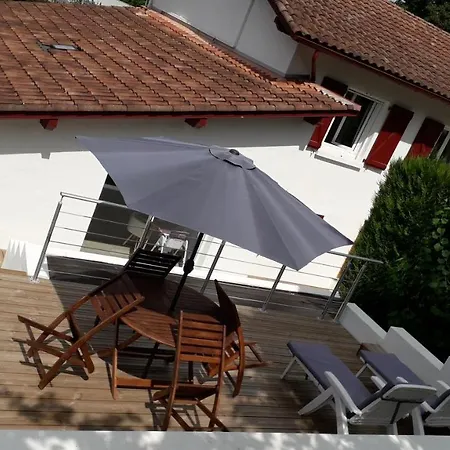 T2, Neuf Et Moderne, A Apartmán *